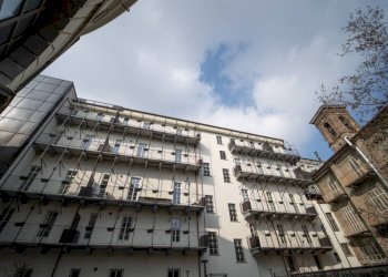 Facciata - Monolocale via San Francesco di Paola, 3, Torino (zona Centro) - foto 20