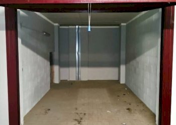 Box auto - Box via Carlo Emanuele III, 19, Cuneo (zona Centro) - foto 3