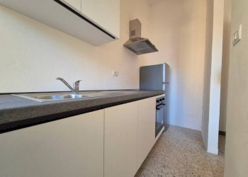 Cucina - Bilocale corso Nizza, 53, Cuneo (zona Centro) - foto 10