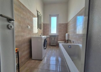 Bagno - Two-room apartment corso Nizza, 53, Cuneo (neighborhood Centro) - photo 17
