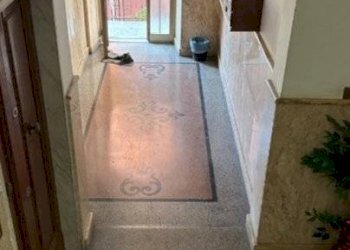 Interno palazzo - Quadrilocale all'asta via Gian Battista Gaulli, 13, Genova (zona Marassi) - foto 2