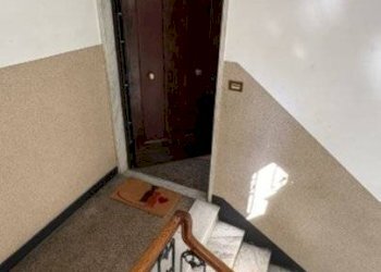 Interno palazzo - Quadrilocale all'asta via Gian Battista Gaulli, 13, Genova (zona Marassi) - foto 4