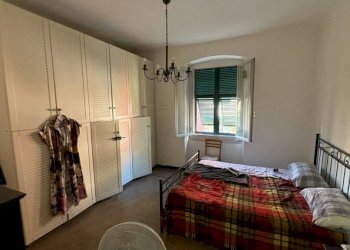 Camera da letto - Quadrilocale all'asta via Gian Battista Gaulli, 13, Genova (zona Marassi) - foto 9