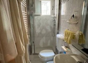 Bagno - Quadrilocale all'asta via Gian Battista Gaulli, 13, Genova (zona Marassi) - foto 12