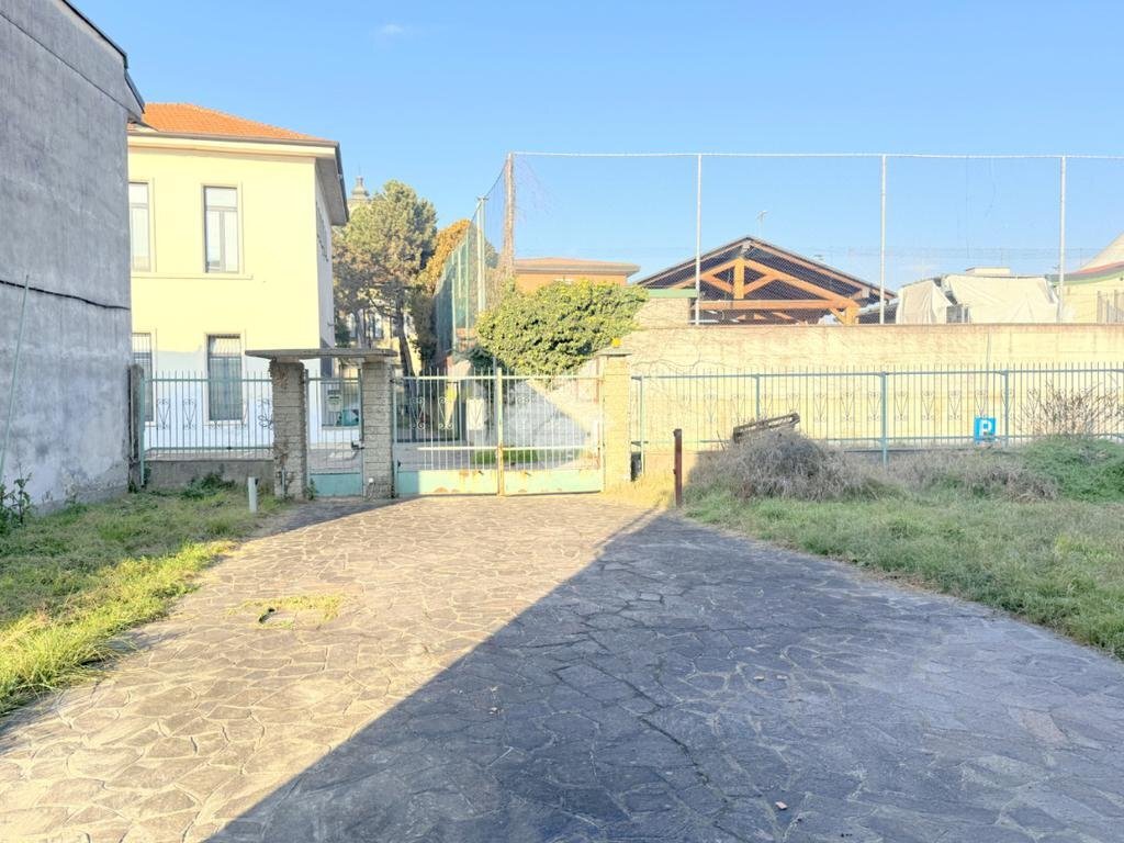 Villa Via Carlo Romanò, Cesate - photo 3