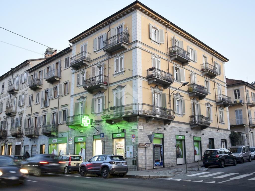 Three-room apartment Corso casale, Torino (neighborhood Borgo Po) - photo 2