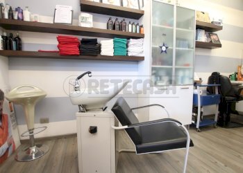 IMG_7590.JPG - Parrucchieri Uomo - Donna Via Monte Lungo, Arcugnano - foto 11