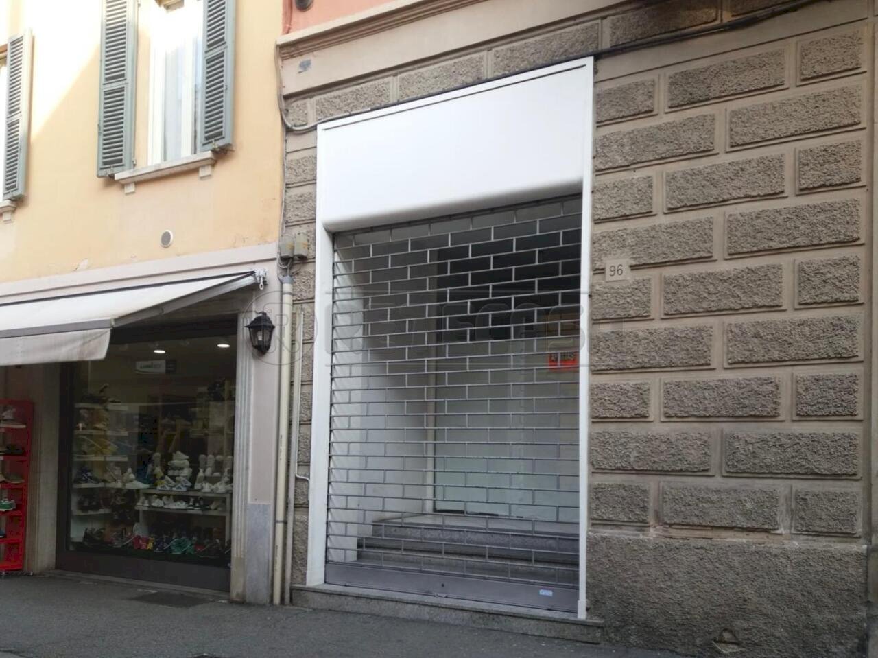 WhatsApp Image 2025-12-17 at 16.19.29 (11).jpeg - Locale Commerciale VIA XX SETTEMBRE, Crema - foto 2
