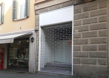 WhatsApp Image 2025-12-17 at 16.19.29 (11).jpeg - Locale Commerciale VIA XX SETTEMBRE, Crema - foto 2