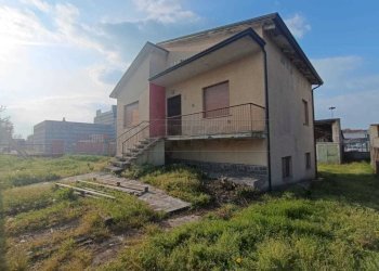 WhatsApp Image 2025-04-02 at 17.43.43 (4).jpeg - Trilocale VIALE EUROPA, Crema - foto 5