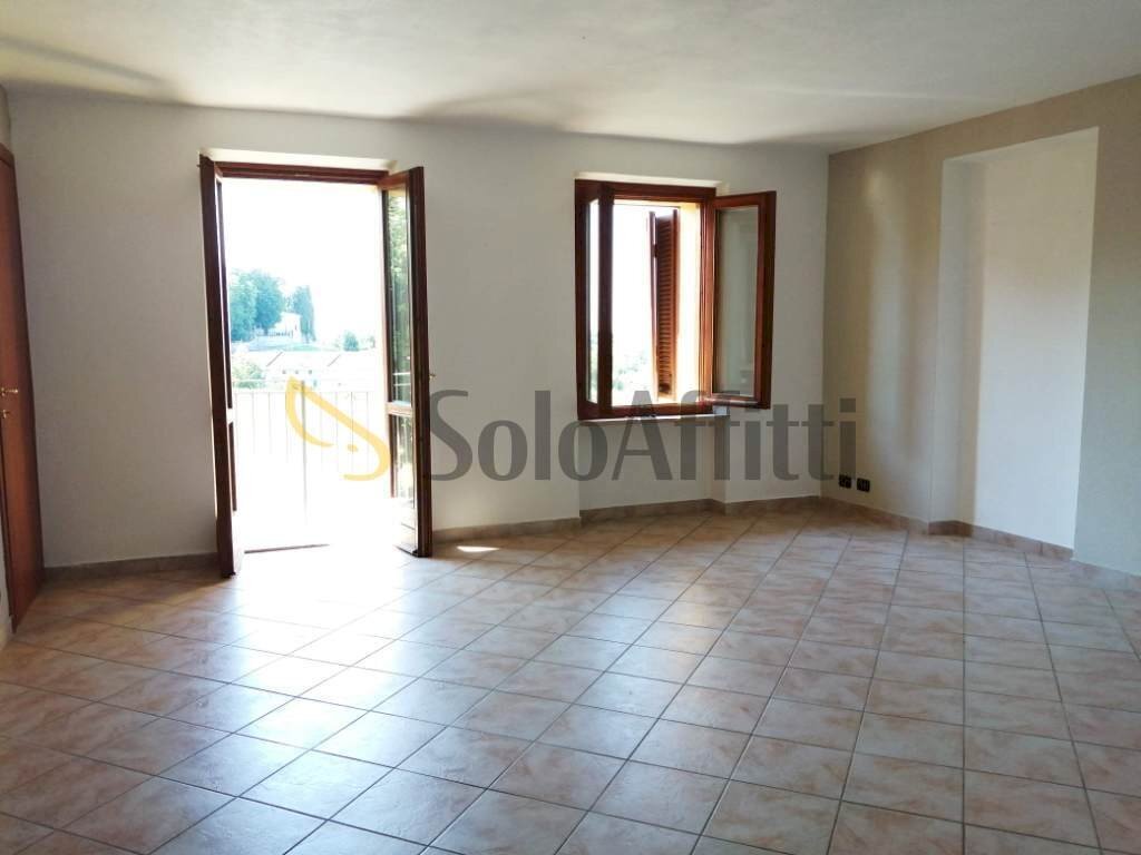 salone 2.jpg - Trilocale Str. Baldissero 82, Chieri - foto 3