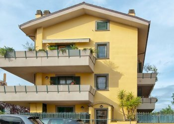 DSC_9360 copia_1.jpg - Appartamento Via Sentiero Delle Rose 5, Grottaferrata - foto 1