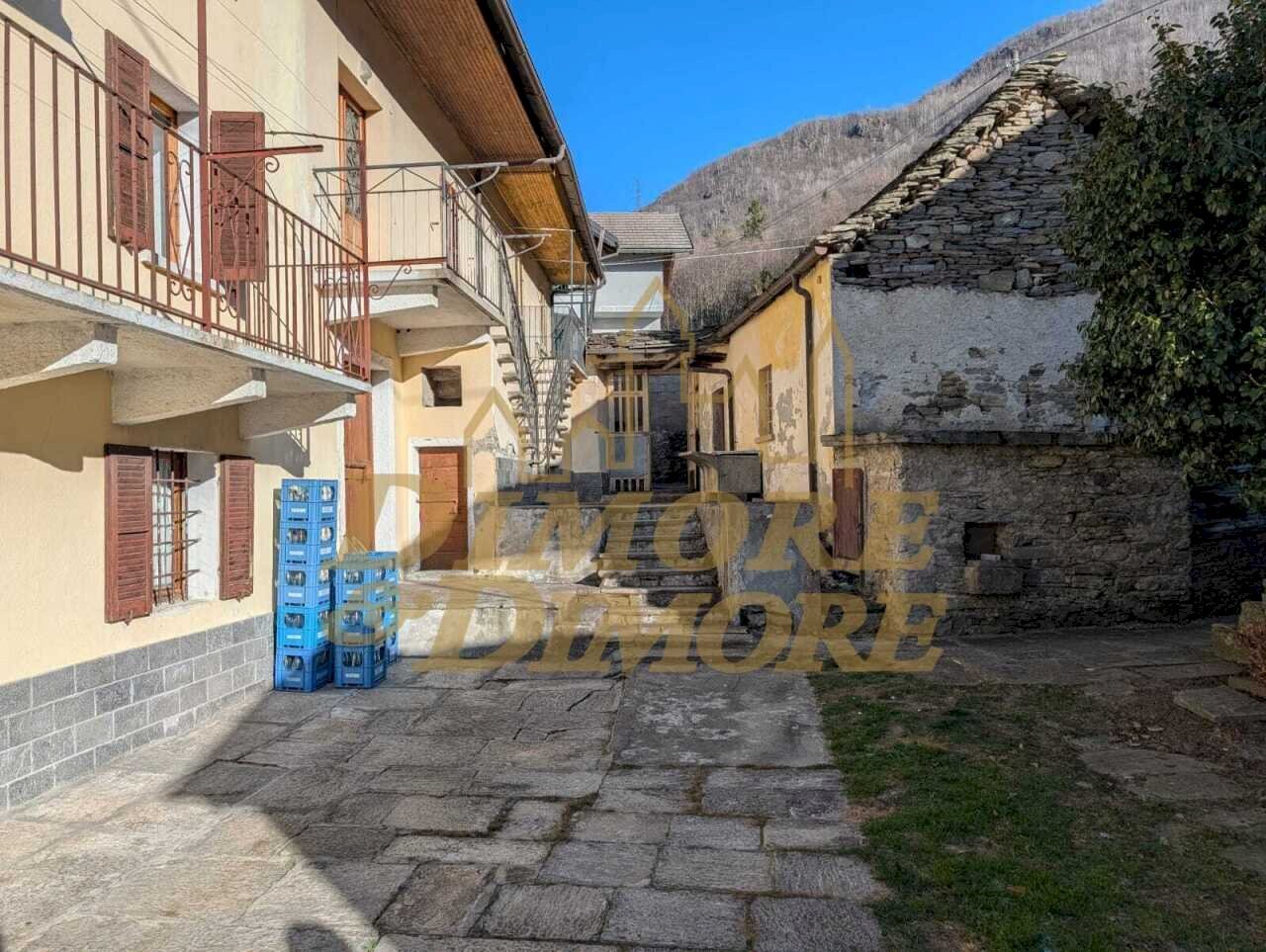 Ingresso piazzetta.jpeg - Villa via beura, Beura-Cardezza - foto 3