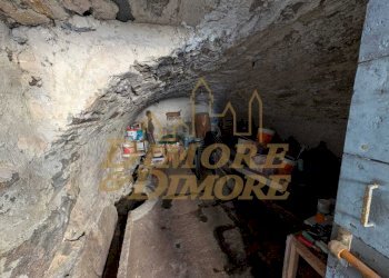 Cantina piano terreno sinistra.jpeg - Villa via beura, Beura-Cardezza - photo 19