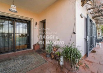 003_WEB.jpg - Villa Via di Campo Vecchio 20, Grottaferrata - foto 3