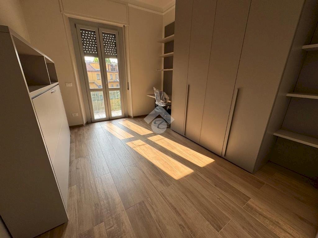 Four-room apartment Via Giuseppe Borsalino, Alessandria - photo 2