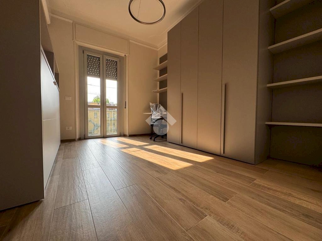 Four-room apartment Via Giuseppe Borsalino, Alessandria - photo 3