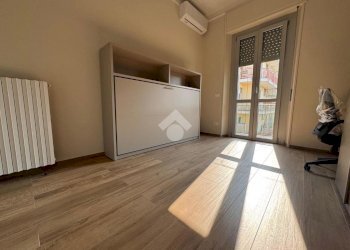 Four-room apartment Via Giuseppe Borsalino, Alessandria - photo 4