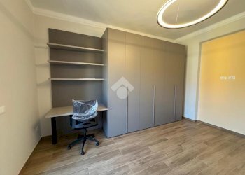 Four-room apartment Via Giuseppe Borsalino, Alessandria - photo 8