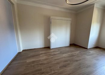 Four-room apartment Via Giuseppe Borsalino, Alessandria - photo 14