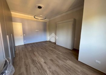 Four-room apartment Via Giuseppe Borsalino, Alessandria - photo 15