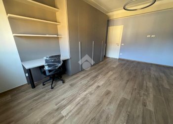 Four-room apartment Via Giuseppe Borsalino, Alessandria - photo 18