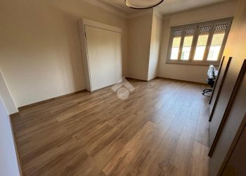 Four-room apartment Via Giuseppe Borsalino, Alessandria - photo 23