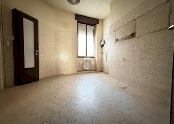 Quadrilocale Via Francesco Crispi, Legnano - foto 4