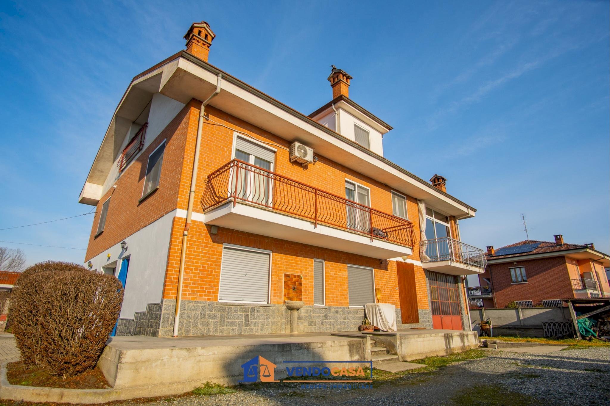Independent house Polonghera - photo 1