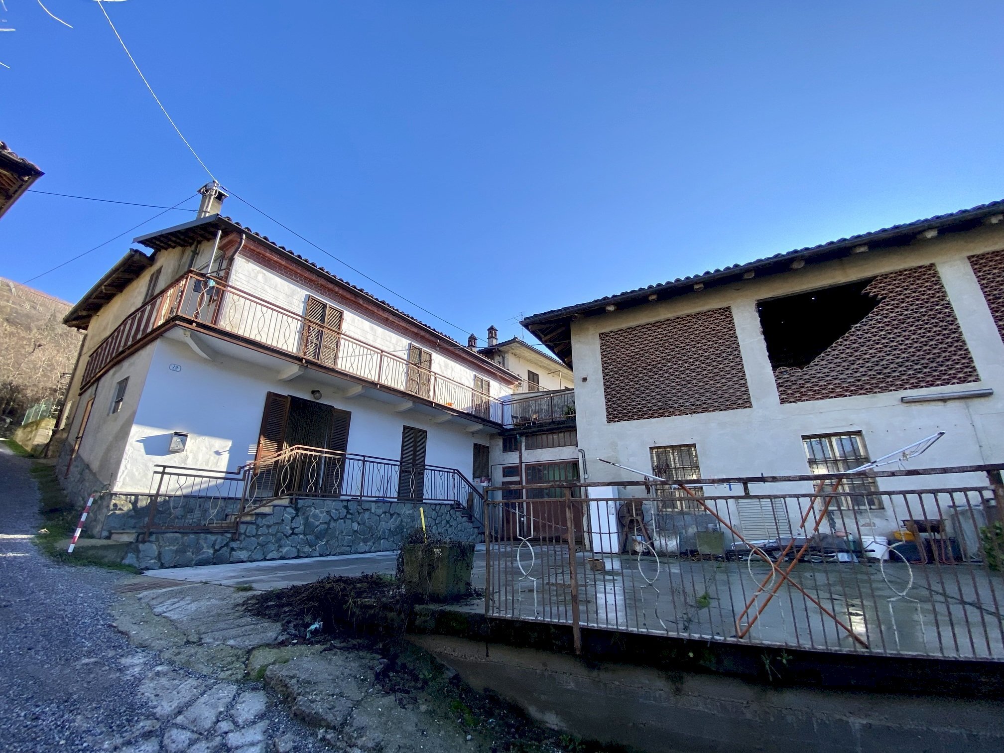 Independent house Sinio - photo 2