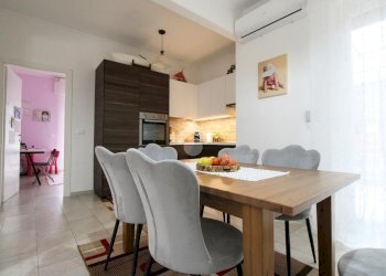 Quadrilocale Viale Adolfo e Adelina Devoto, Chiavari - foto 1