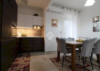 Quadrilocale Viale Adolfo e Adelina Devoto, Chiavari - foto 4