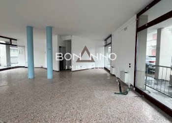 Foto 5 - Locale Commerciale Via Verdi
 
32, Loreggia - foto 5