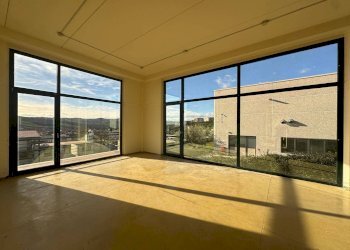 Foto 2 - Locale Commerciale Porto San Giorgio - foto 2