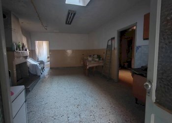 Foto 5 - Trilocale piazza sant'angelo
 
13, Vallecorsa - foto 5