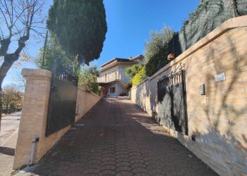 Foto 10 - Villa via cagliata
 
12, Grottammare - foto 10