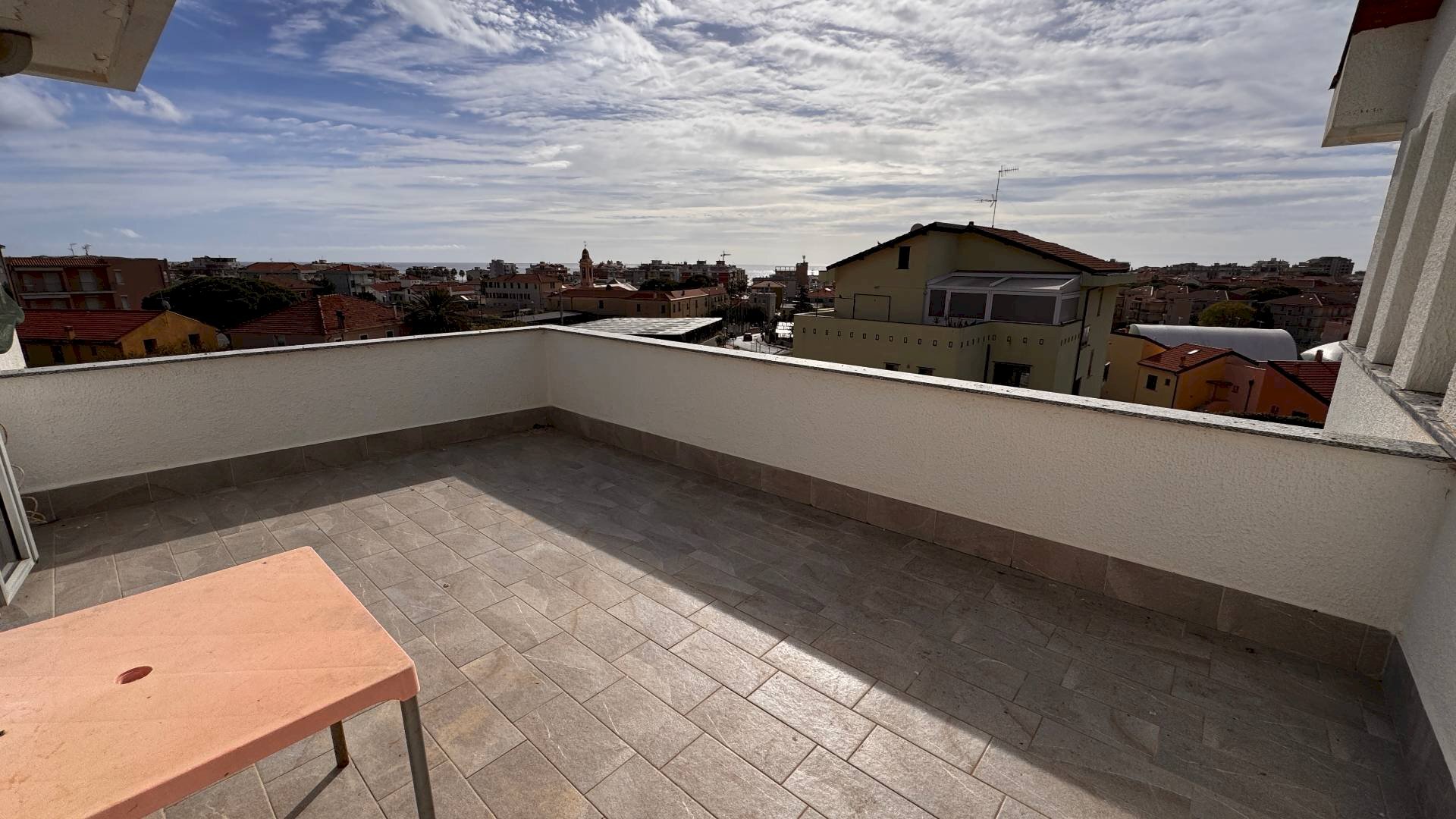 Foto 1 - Attico via nicolò morelli
 
12, Pietra Ligure - foto 1