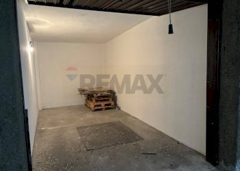 Hall / corridoio - Box via Togliatti
 
54-58, Rho - foto 4