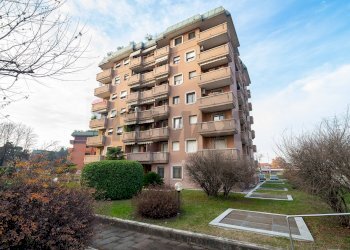 Edificio all\'aperto - Quadrilocale via Gandhi
 
2, Rho - foto 1