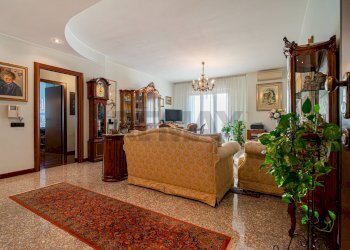 Soggiorno - Quadrilocale via Gandhi
 
2, Rho - foto 2