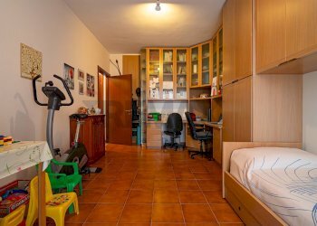 Camera / camera da letto - Quadrilocale via Gandhi
 
2, Rho - foto 17