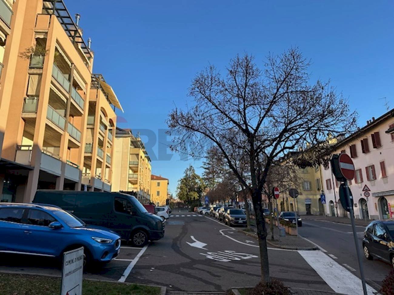 Edificio all\'aperto - Locale Commerciale via Garibaldi
 
37, Malnate - foto 3