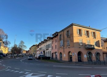 Edificio all\'aperto - Locale Commerciale via Garibaldi
 
37, Malnate - foto 11