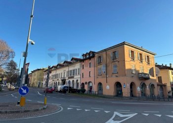 Edificio all\'aperto - Locale Commerciale via Garibaldi
 
37, Malnate - foto 12