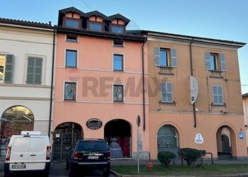 Edificio all\'aperto - Locale Commerciale via Garibaldi
 
37, Malnate - foto 15