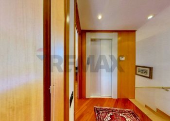 Hall / corridoio - Villa Via Don Angelo Testa
 
14, San Giovanni Bianco - foto 43