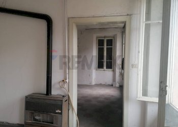 Hall / corridoio - Bilocale via Duse
 
3, Besozzo - foto 7