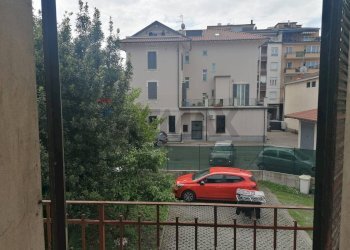 Edificio all\'aperto - Bilocale via Duse
 
3, Besozzo - foto 12