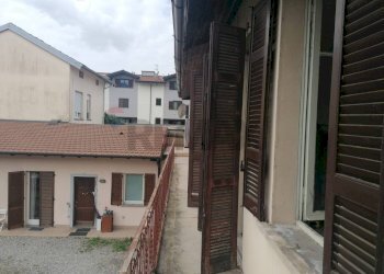 Casa all\'aperto - Bilocale via Duse
 
3, Besozzo - foto 13