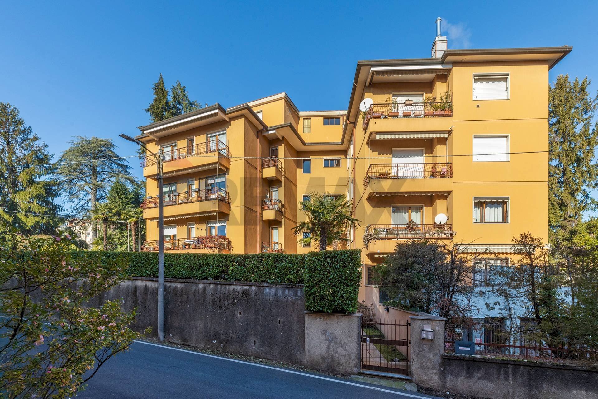 Edificio all\'aperto - Trilocale VIA L. PAPI
6, Varese - foto 2